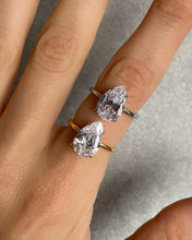 MOISSANITE | Pear Engagement ring 925 Silver
