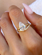 MOISSANITE | Pear Engagement ring 925 Silver