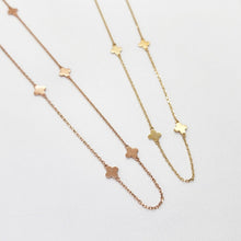 Minimalist Clover Necklace