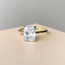 CUBIC ZIRCONIA - Radiant Cut Engagement Ring 925 Silver