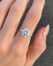 MOISSANITE | Round engagement ring 925 Silver