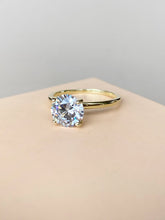 MOISSANITE | Round engagement ring 925 Silver